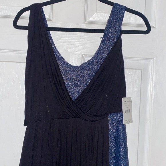 Free People black and silver mini/mid assymetrical hem. NWT size small - Picture 4 of 7